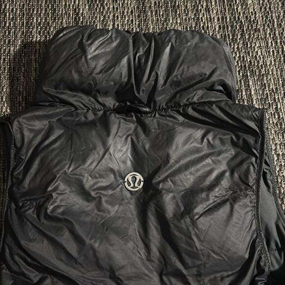 Lululemon Fluffin' Awesome Vest - Picture 4 of 7
